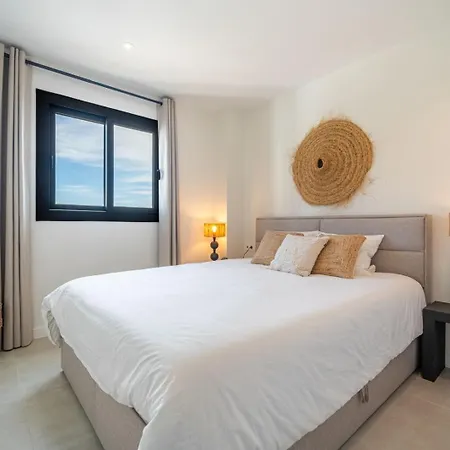 The Panorama Penthouse - Penthouse With Pool And Sea Views, Higueron West, *