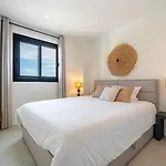 Higueron West Collection - The Panorama Penthouse By Hwpc *